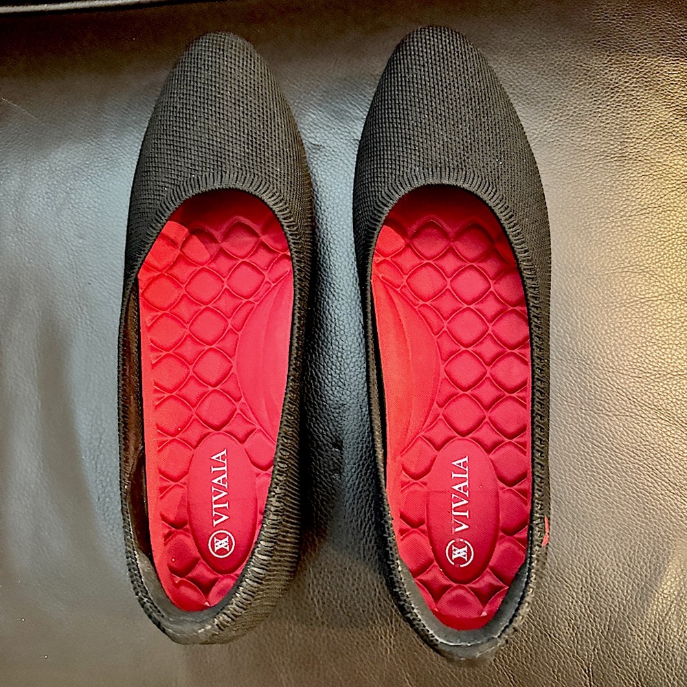 Round-Toe Walking Flats (Claire Walker)